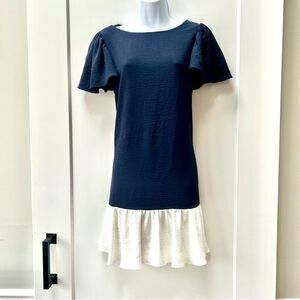 DKNY navy flutter sleeve dress white ruffle bottom women’s size‎ 10